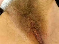 Hairy Blonde Pusy (CloseUp)