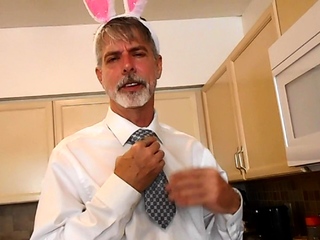 Richard Lennox Flaunts His Cock And Balls While Jacking Off